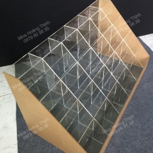 Kệ mica trưng bày 03